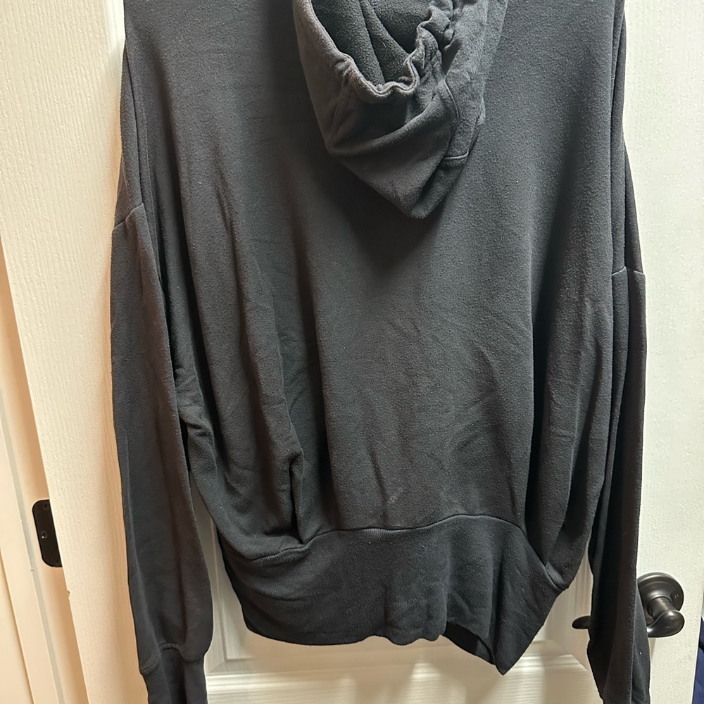 Athleta Women's Black Zip-Up Hoodie size L/pre-owned A225 - Picture 3 of 3